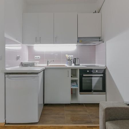 Bright Apartment In The Heart Of The City By Flat Mаnager Sofia Exteriör bild